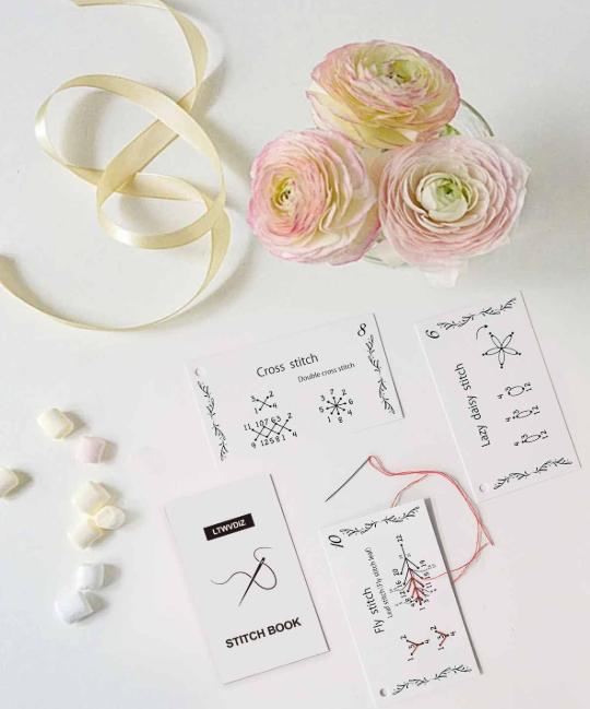 Creative Mini Sewing Handbook (suitable for beginners) Embroidery Stitch Guide Learn a variety of stitches